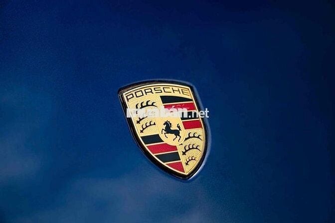 Porsche Macan 2022 Base - Gentian Blue Metallic