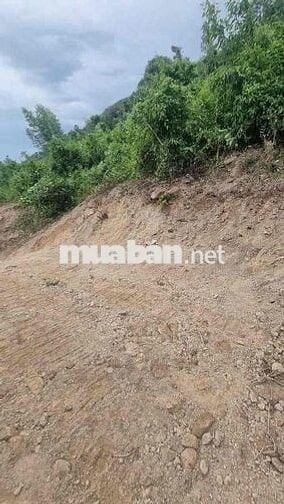 Đất gần suối Đỗ ở xã Diên Toàn