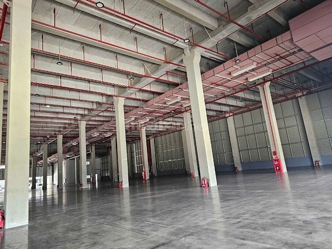Cho thuê kho 10.000m² KCN Xuyên Á Long An, PCCC tự động, pháp lý chuẩn