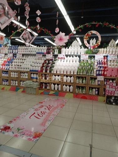 Cửa Hang Hóa Mỹ Phẩm Kim Thanh
