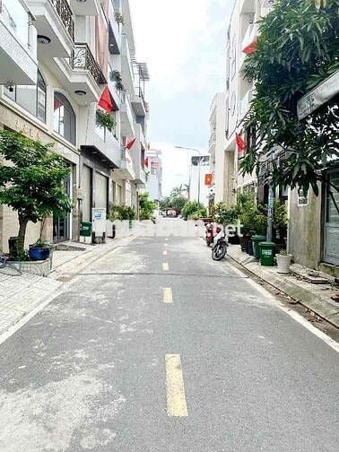5,8 tỷ- Ban nhà Bình Tân, 4 tầng, 50m2- 6pn- sổ riêng, đường 8m