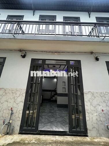 Bán nhà 4x8 2PN2WC 1 trệt 1 lầu 450tr  ngay chợ, bao công chứng