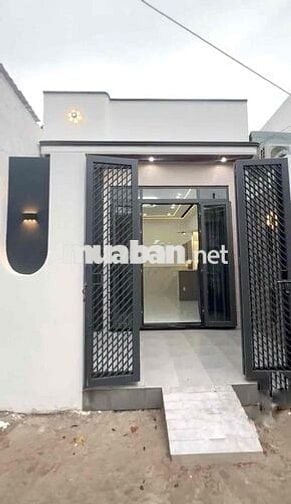 Cô Chú lớn tuổi muốn bán nhà ngộp 790Tr gần chợ