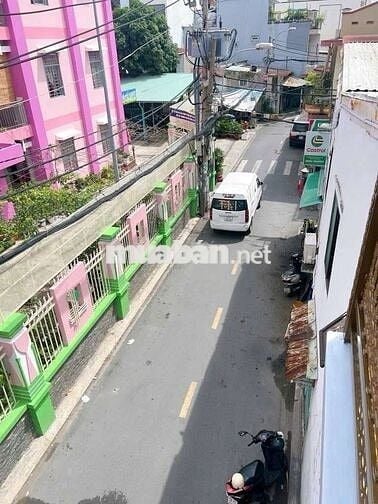 Bán nhà mặt tiền đường Lê Cảnh Tuân, 3 tầng, hẻm xe tải, chỉ 3.55 tỷ