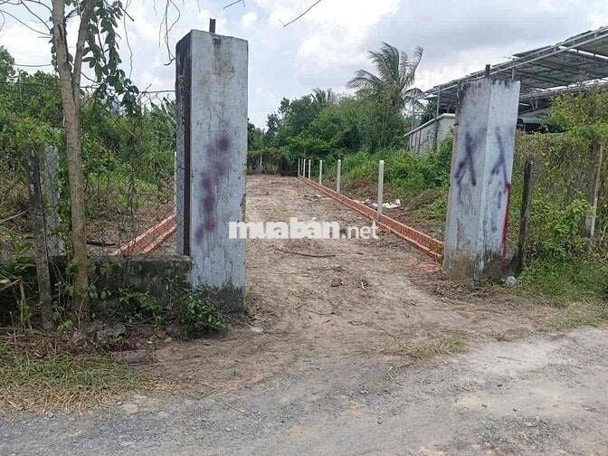 Chính Chủ cần bán 170m2 mặt tiền full thổ , sổ hồng riêng 1ty650