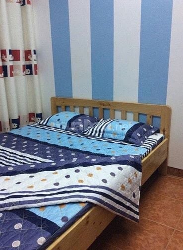 Cho thuê cả nhà 4 tầng, gần chợ, trường học, bệnh viện, 20 m ra ngõ ôô