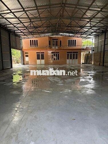Cho thuê mặt bằng - kho đường Hoàng Văn Thái . diện tích :450m2