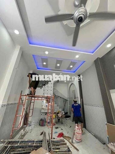 BÁN NHÀ ĐẸP 1/ SÁT MT LÊ VĂN QUỚI 4x10m HXH 5M 2TẦNG 2PN SHR