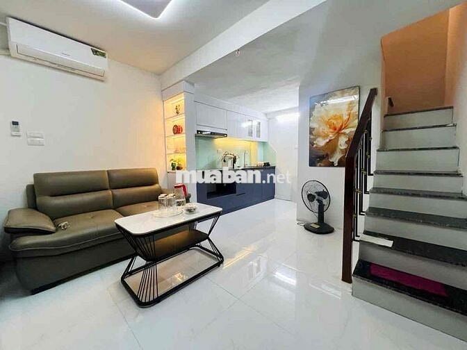 NHÀ ĐẸP Ở NGAY PHỐ MINH KHAI – NGÕ BA GÁC – GẦN PHỐ – FULL CÔNG NĂNG
