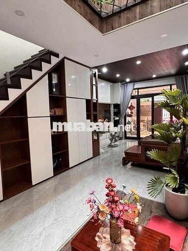 Bán nhà 4 tầng mặt tiền Lâm Nhĩ, phường Hoà An, cẩm lệ.