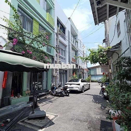 Bán Nhà Ngã Tư ga,vị trí đẹp,tại thạnh lộc 16, Quận 12