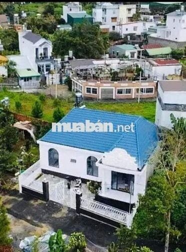 NHÀ BIỆT THỰ HẺM 93 HÀ GIANG - PHƯỜNG 1 - TP.BẢO LỘC NGAY TRUNG TÂM