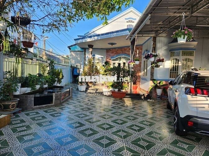 Nhà 2 mặt tiền hoàn công Nguyễn Bỉnh Khiêm – TT Bảo Lộc – full thổ cư