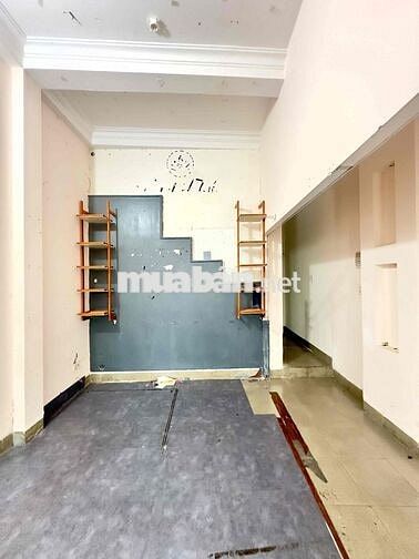 nhà mặt tiền trung tâm bmt cho thuê