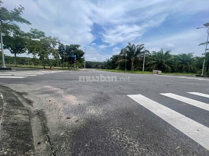 Bán đất thổ cư TPHCM 5*19=95m2 lộ giới 13m-18m chỉ 360 triệu gôp 30nam