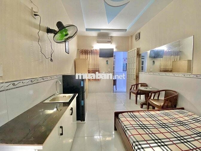 Cho thuê Căn hộ dịch vụ FULL nội thất gần Vincom, gần chợ Tân Mai chỉ