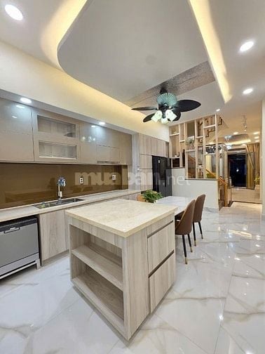 ⭐️Nhà 4 Lầu tuyệt đẹp THANG MÁY CAO CẤP hẻm xe hơi 5m Lê Văn Sỹ, P1, 