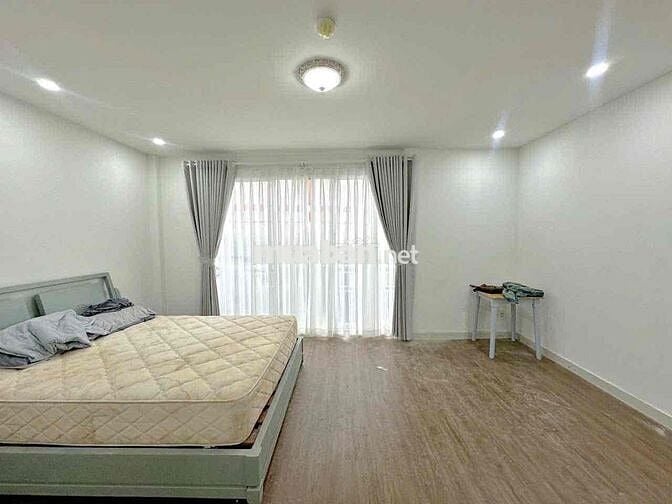 Phòng full nội thất mới leng keng siêu rộng check in sớm fix lộc lá
