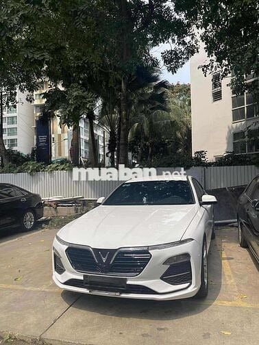 VinFast Lux A2.0 2021 Plus 2.0 AT - 46000 km