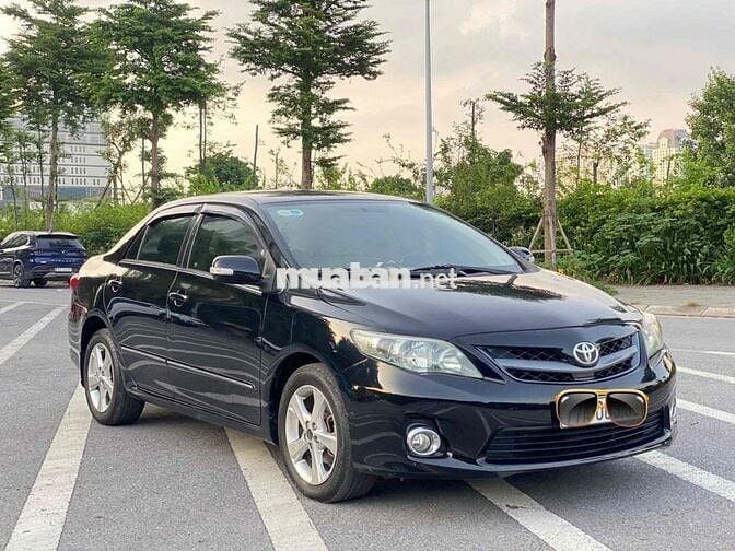 Toyota Corolla Altis 2011 2.0V - 130000 km
