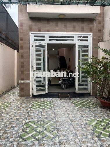 2 CĂN NHÀ 2 TẦNG BTCT VÀ CẤP 4,  256M² NGANG 10M, HẺM XE HƠI, CHỈ 6.5T