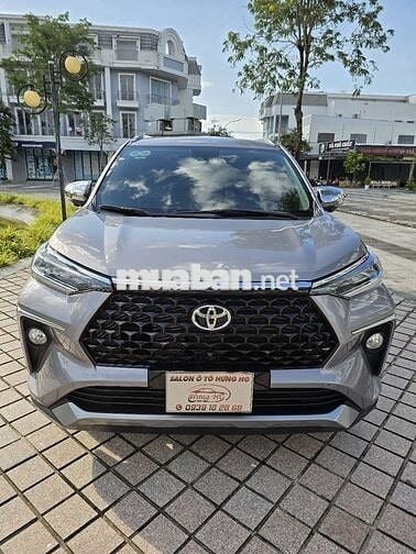 Toyota Veloz Cross 2022 CVT Top - cực mới