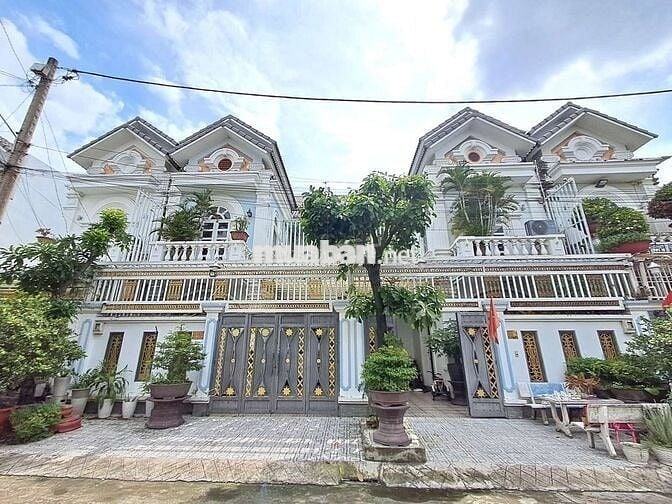 BIỆT THỰ 240M2 THẠNH XUÂN Q12 - GẦN CẦU PHÚ LONG - SHR - PHÁP LÝ CHUẨN