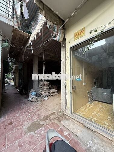 Bán Gấp Nhà Phố Đại La 23M, MT: 3,5M Giá 6,4 Tỷ. Lô góc, 1 nhà ra phố