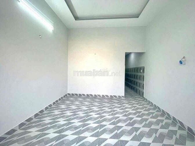 NHÀ GẦN TRƯỜNG CẤP 1..2..3. TRỆT LỬNG 3PN 2WC. KINH DOANH BUÔN BÁN