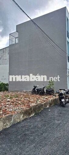 Bán lô đất sổ riêng 1/ ql 1a giá 2ty850