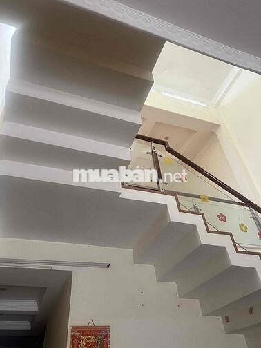 Nhà 2 tầng đường 5,5m kiên cố hoà hiệp mở rộng