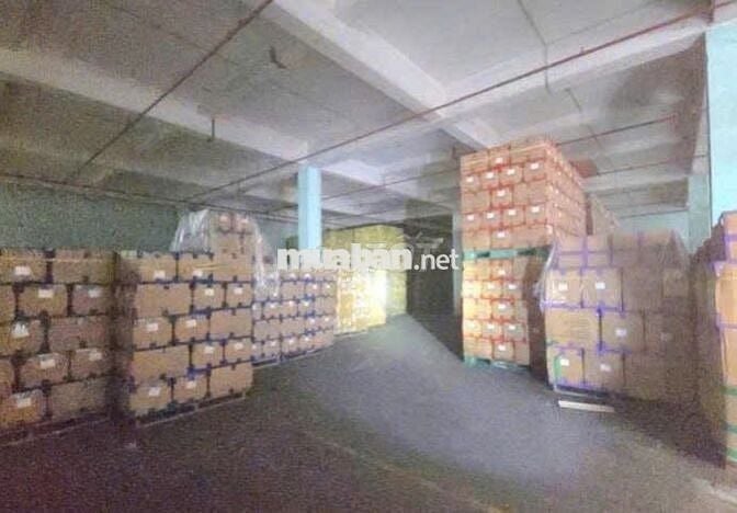 Cần cho thuê gấp kho Nguyễn Tất Thành diện tích 450m2 có pccc
