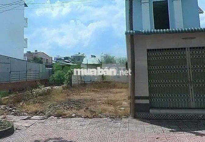 Mẹ đi lấy chồng chia tài sản bán đất Mặt tiền đường hương lộ 10-BC 80m