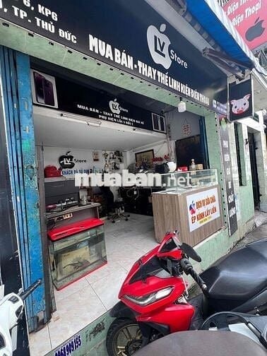 sang mặt bằng sửa chữa điện thoại