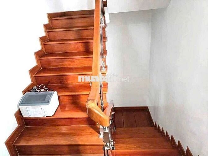 Bán căn nhà 3,5 trung tâm quận Liên chiểu Đà Nẵng sát biển