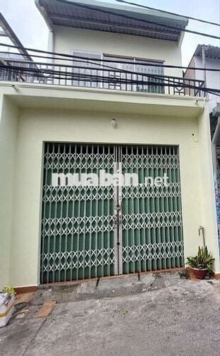 Nhà 4x20 ,2 tầng ,4pn ,hẻm thông xe tải tới cửa