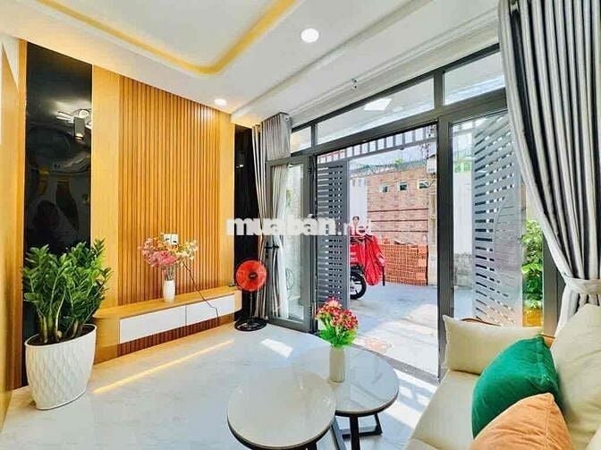 Bán Nhà Lê Quang Định - Xe Hơi quay đầu -3PN -sổ Vuông Vức