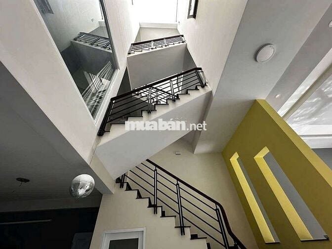 Cho thuê nhà 4 tầng trong KDC Thới An, Quận 12