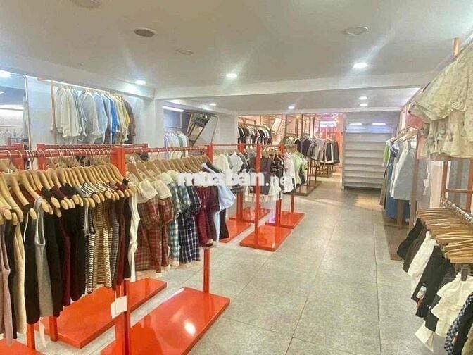 Cho Thuê nhà nguyên căn trung tâm phố sầm uất