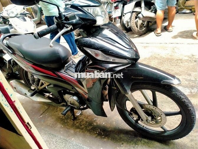 Dư xe cần thanh lý Wave RSX 110 Fi 2014 màu đen