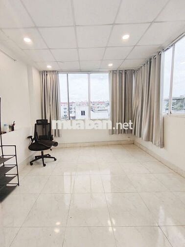 Cho thuê nguyên tầng trong nhà nguyên căn quận Tân Bình