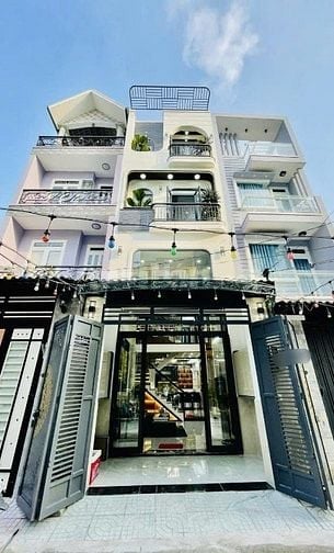 🚀 Cơ hội sở hữu nhà trung tâm Quận 10 – 4PN, 5WC, giá chỉ 4 Tỷ 850