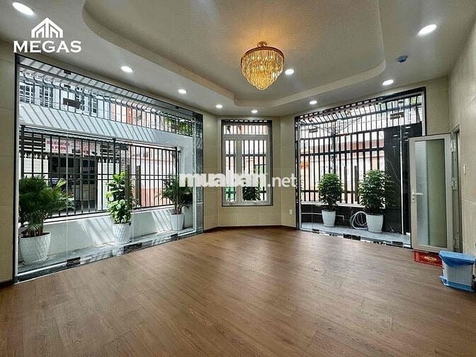 Mặt Bằng Kinh Doanh Góc 2 Mặt Tiền Ngay Ngã Năm Chuồng Chó
