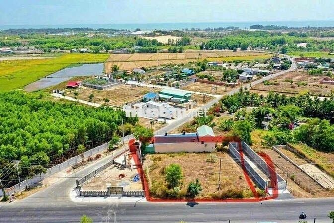 BÁN ĐẤT MT ĐƯỜNG VEN BIỂN NGUYỄN TẤT THÀNH, ĐẤT ĐỎ, BR - VT