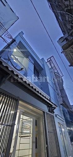 Cạnh KDC HimLam, 02 Tầng, DT 4,4x13m