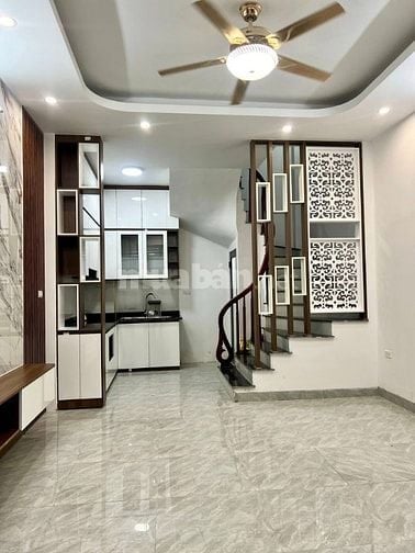 VIỆT HƯNG NHÀ 5 TẦNG - 3 PHÒNG NGỦ - ĐẸP LUNG LINH - HƠN 5 TỶ