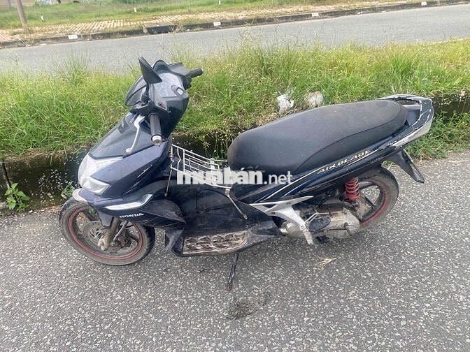 nhà trật cần bán xe