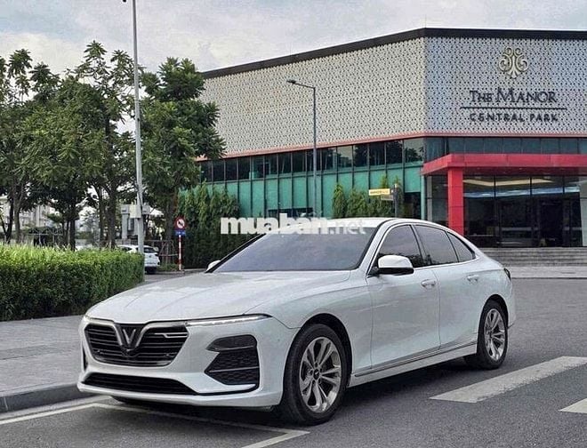 VinFast Lux A2.0 2019 Plus 2.0 AT - 65000 km