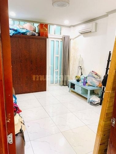 Nhà Q7, hẻm xe hơi 6m, 4,5x30m, nở hậu, 2 tầng, nhỉnh 12 tỷ