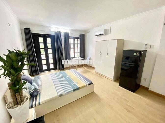 Cho Thuê Phòng Ban Công Cửa Sổ Đầy Đủ Nội Thất Gần CV Đầm Sen Tân Phú